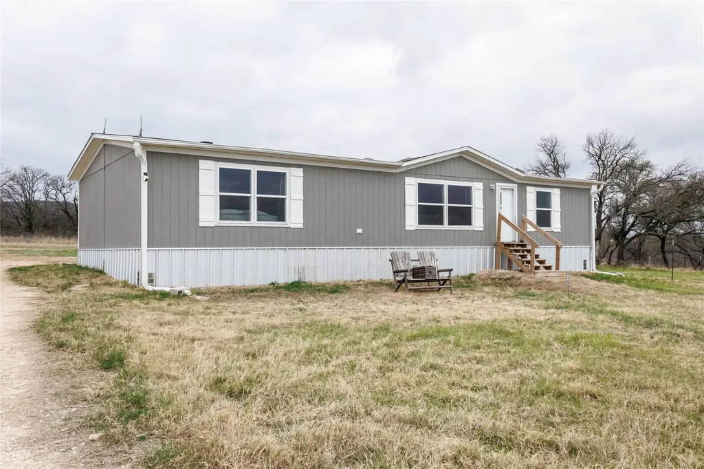 2046 County Road 103 Comanche TX 76442