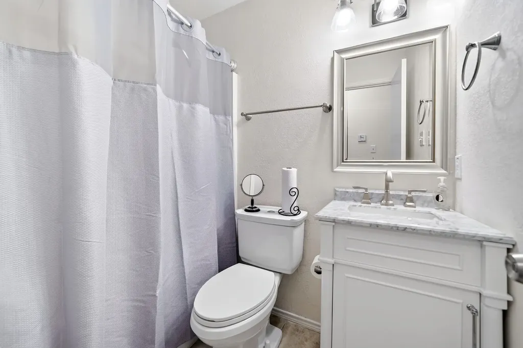 9339 Crimnson Court Dallas TX 75217