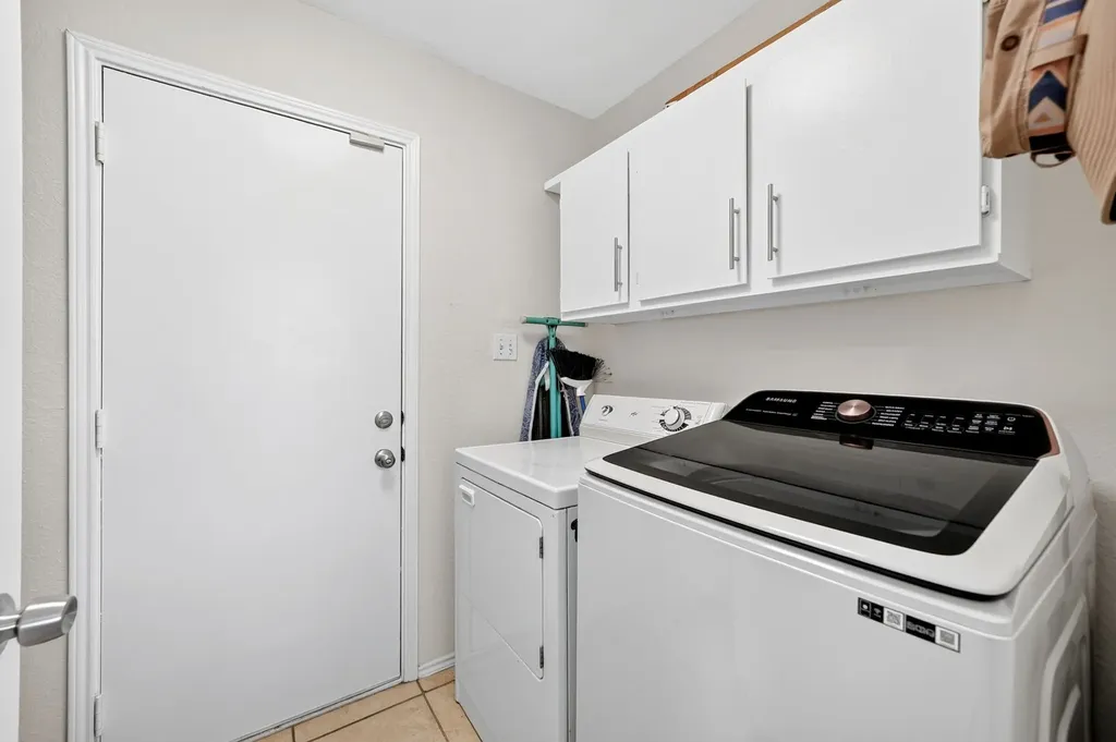 9339 Crimnson Court Dallas TX 75217