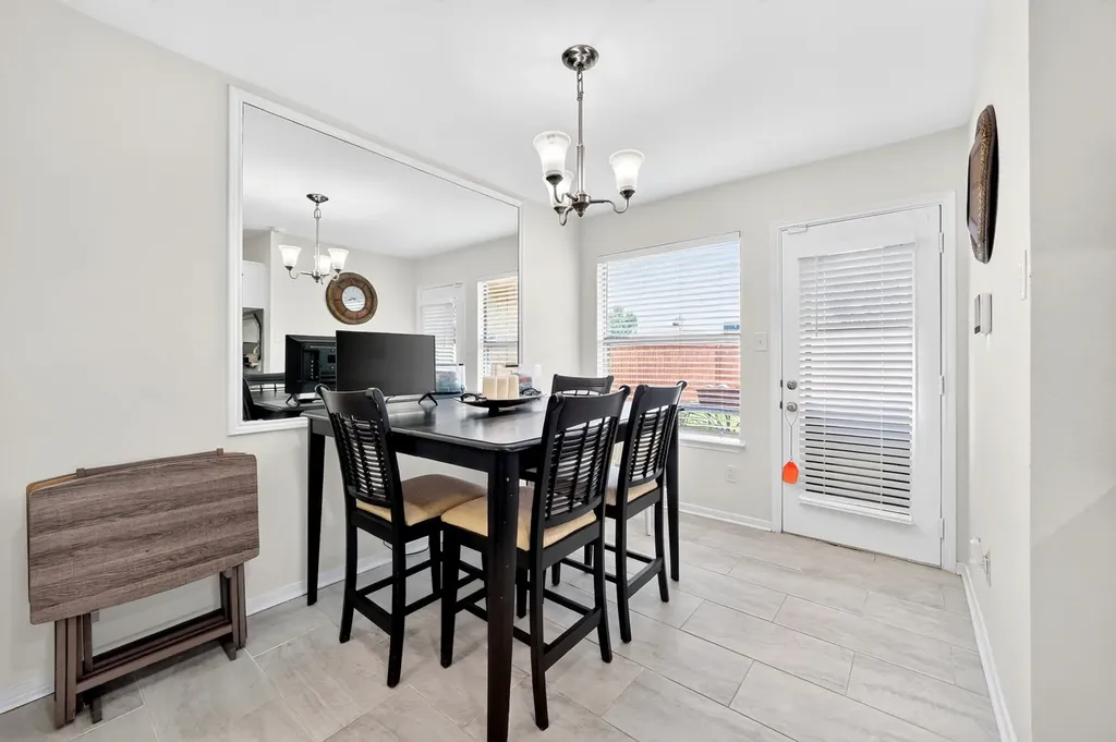 9339 Crimnson Court Dallas TX 75217