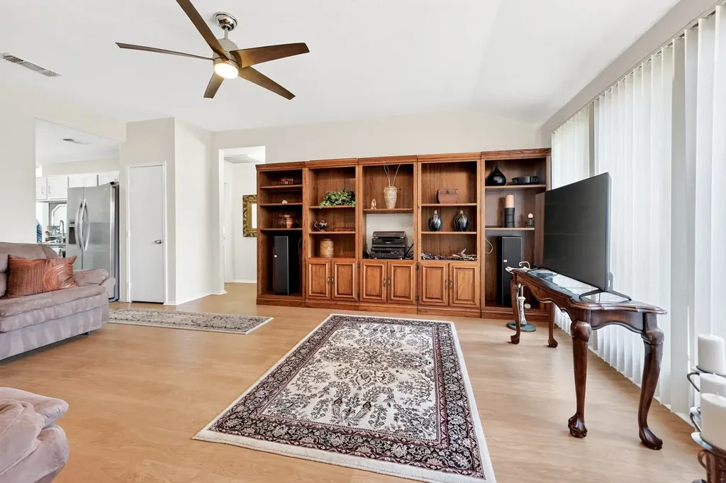 9339 Crimnson Court Dallas TX 75217
