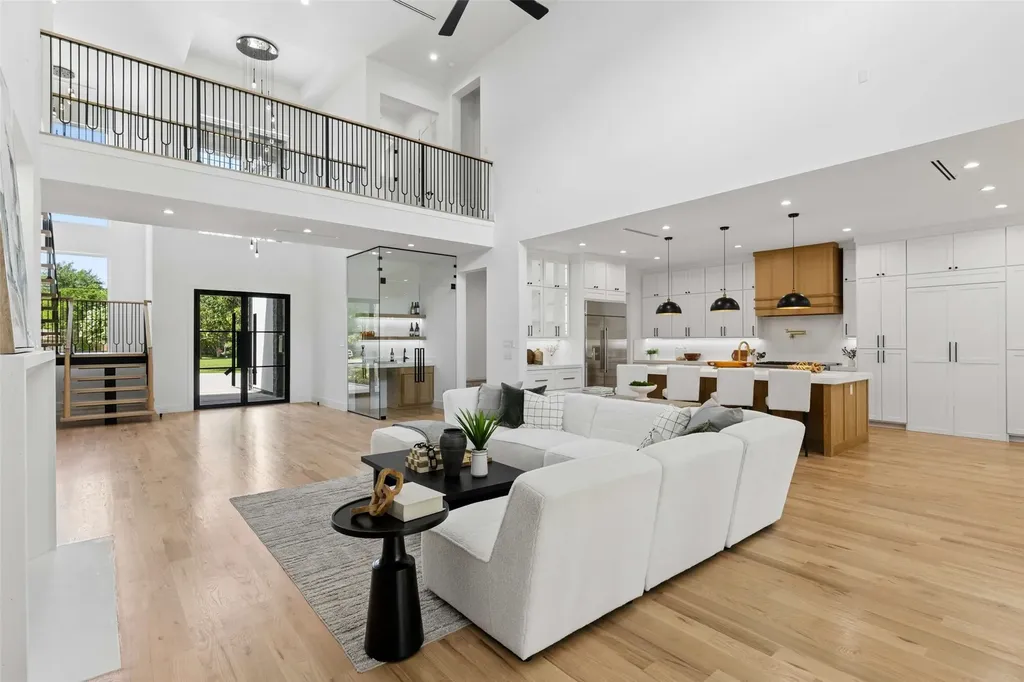 10144 Rockmoor Court Dallas TX 75229