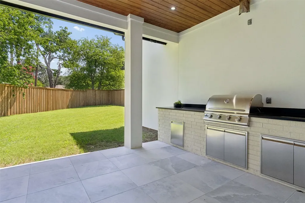10144 Rockmoor Court Dallas TX 75229