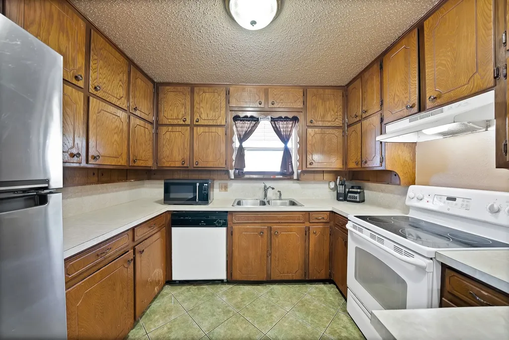 6621 Perdido Drive Watauga TX 76148