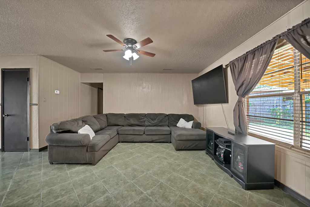 6621 Perdido Drive Watauga TX 76148
