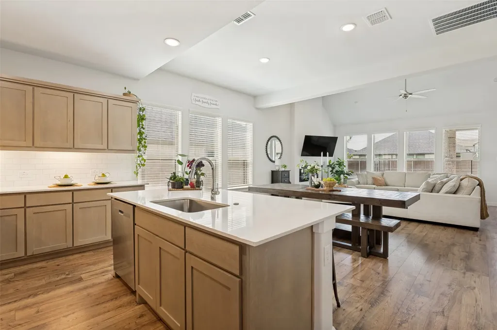 456 Leopold Trail Waxahachie TX 75165