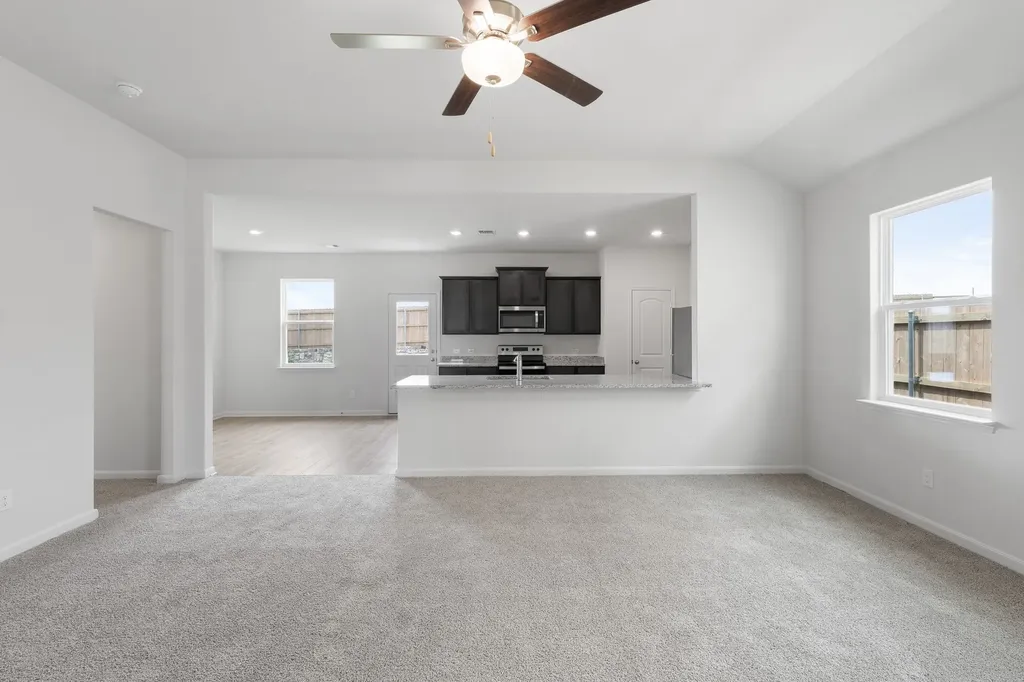 945 Cawthorne Trail Fort Worth TX 76108