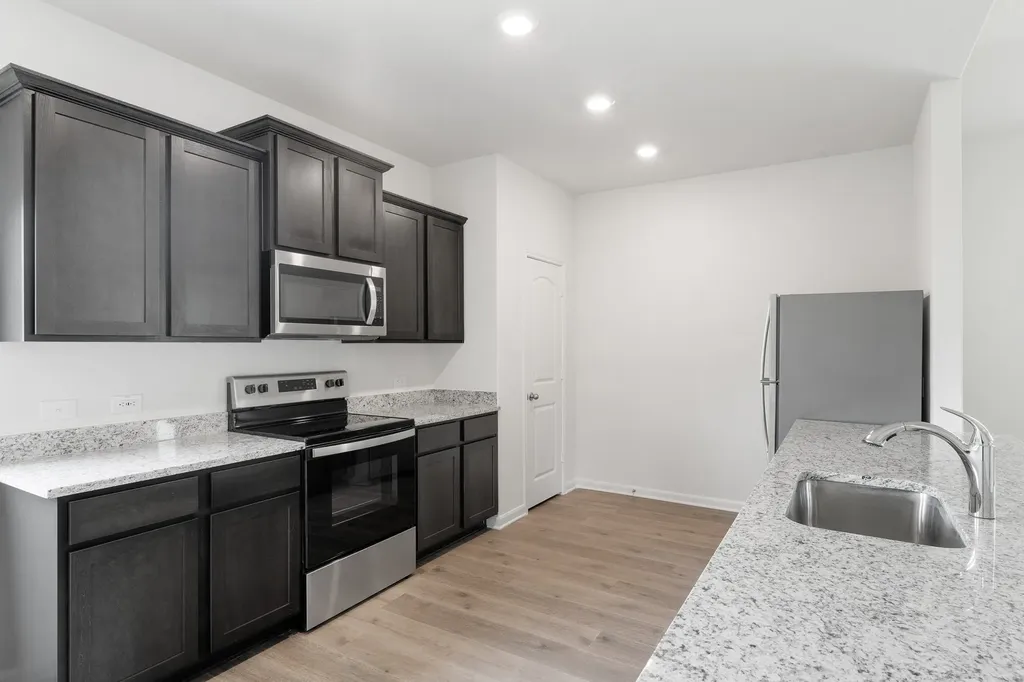 945 Cawthorne Trail Fort Worth TX 76108