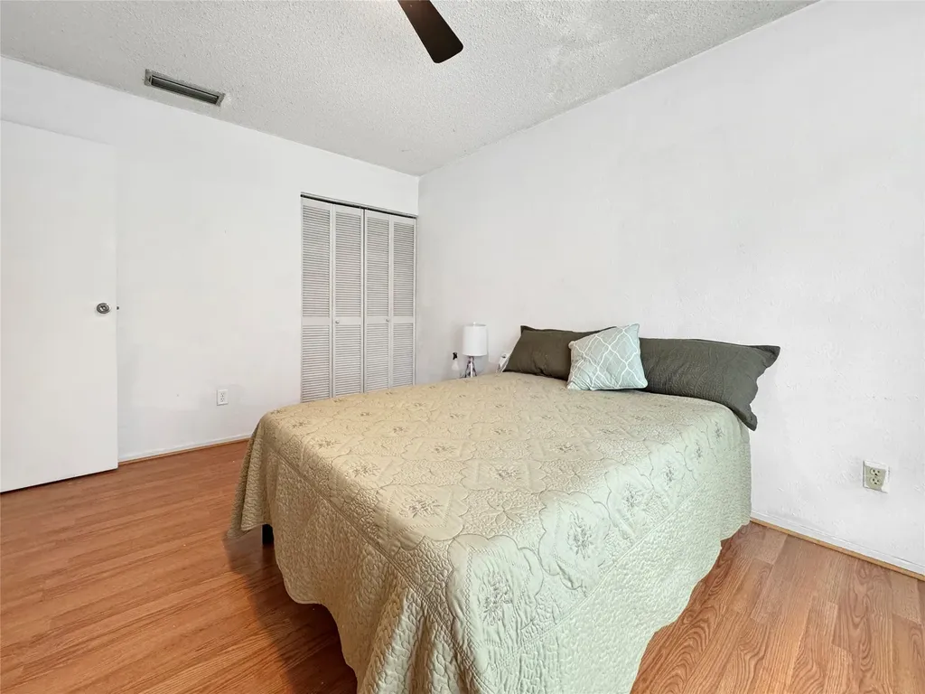 6217 Barcelona Drive Arlington TX 76016