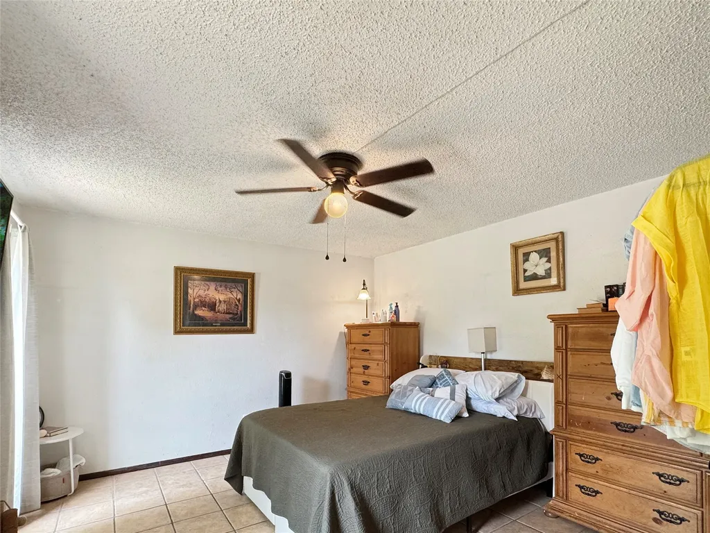 6217 Barcelona Drive Arlington TX 76016