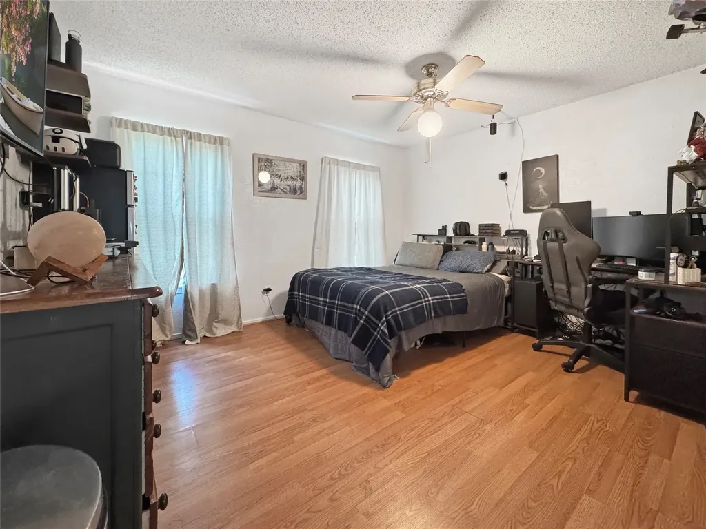 6217 Barcelona Drive Arlington TX 76016