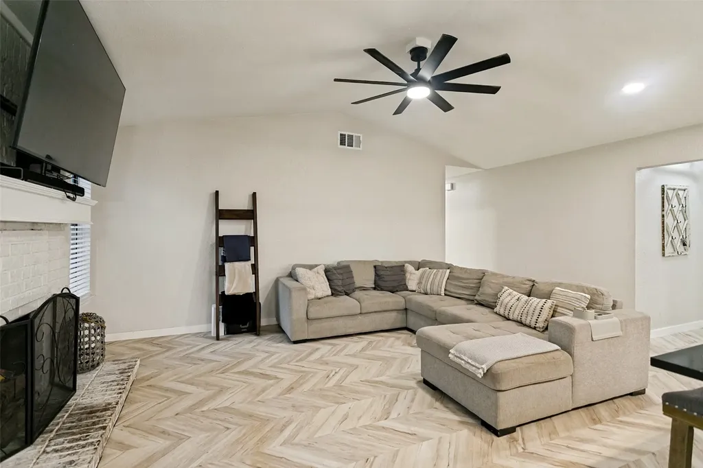 1300 Wyndham Drive Wylie TX 75098