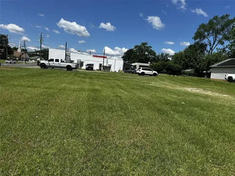 1304 &1308 W Main Henderson TX 75652
