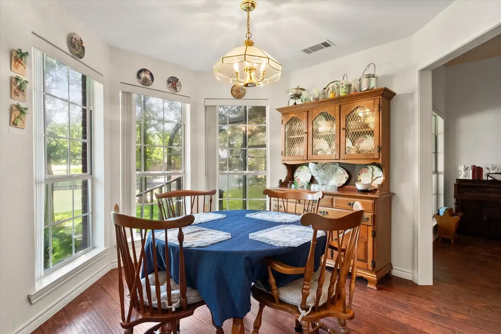 280 Shadow Oaks Drive Streetman TX 75859