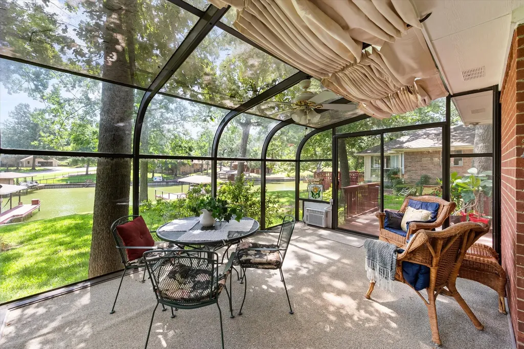 280 Shadow Oaks Drive Streetman TX 75859