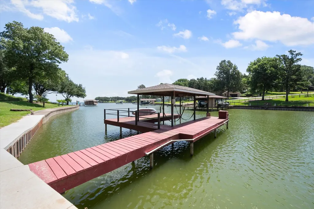 280 Shadow Oaks Drive Streetman TX 75859