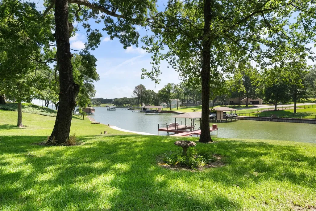 280 Shadow Oaks Drive Streetman TX 75859