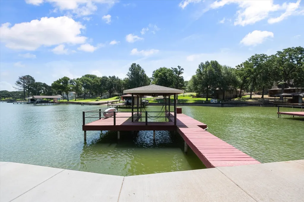 280 Shadow Oaks Drive Streetman TX 75859