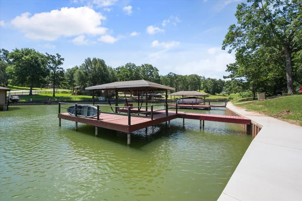 280 Shadow Oaks Drive Streetman TX 75859