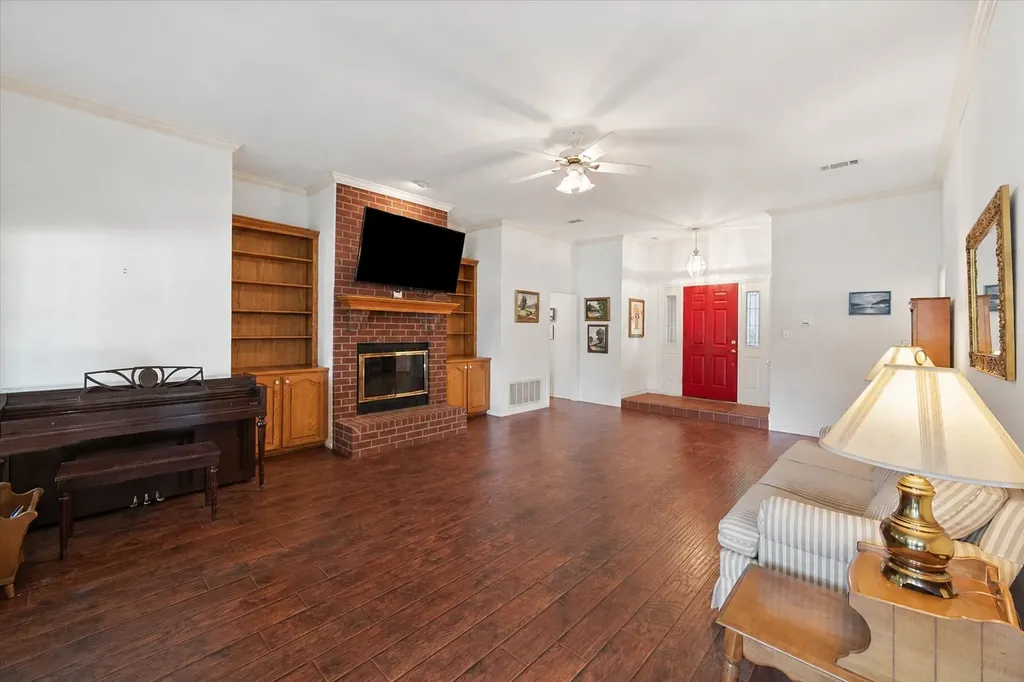280 Shadow Oaks Drive Streetman TX 75859