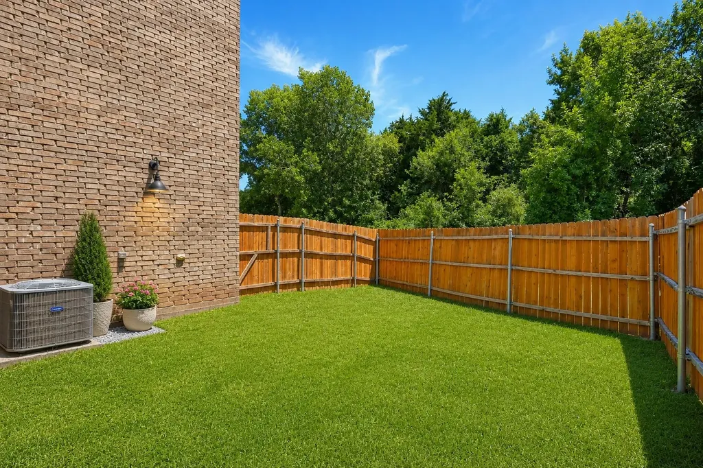 1970 Timber Oaks Drive Garland TX 75040