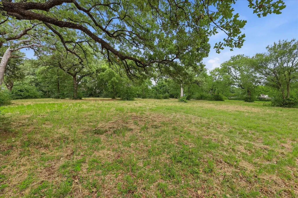 2301 Conway Lane Denton TX 76205
