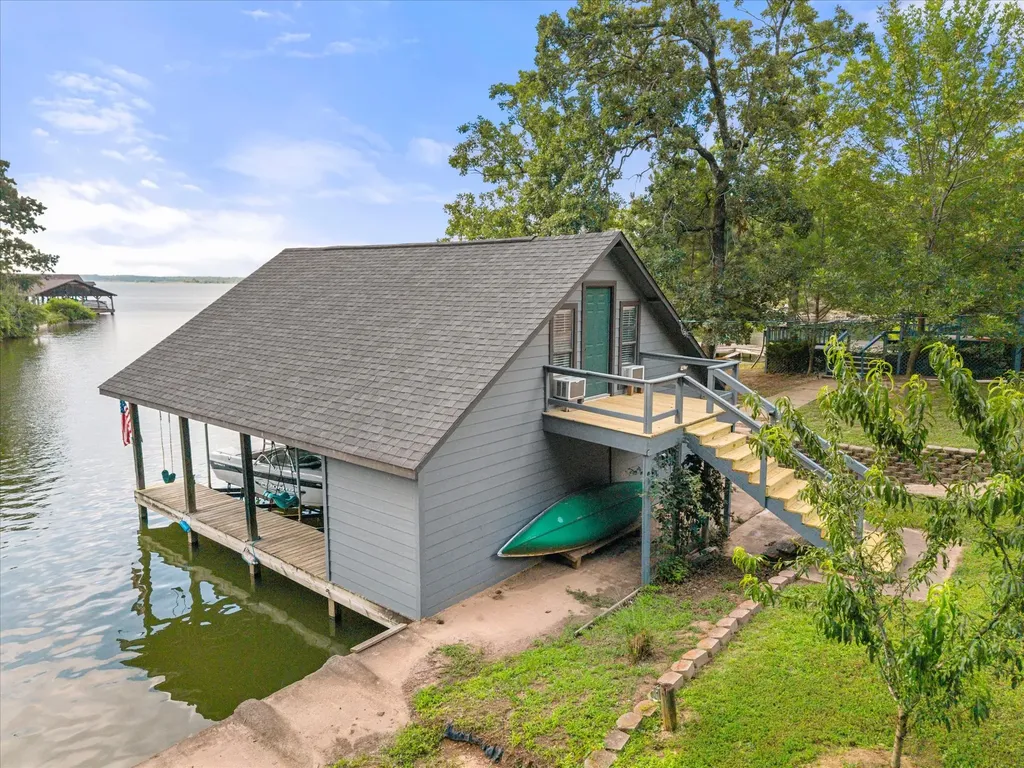 338 Private Road 52040 Pittsburg TX 75686