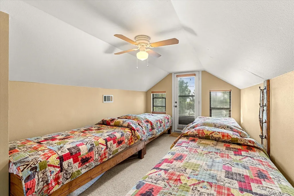 338 Private Road 52040 Pittsburg TX 75686