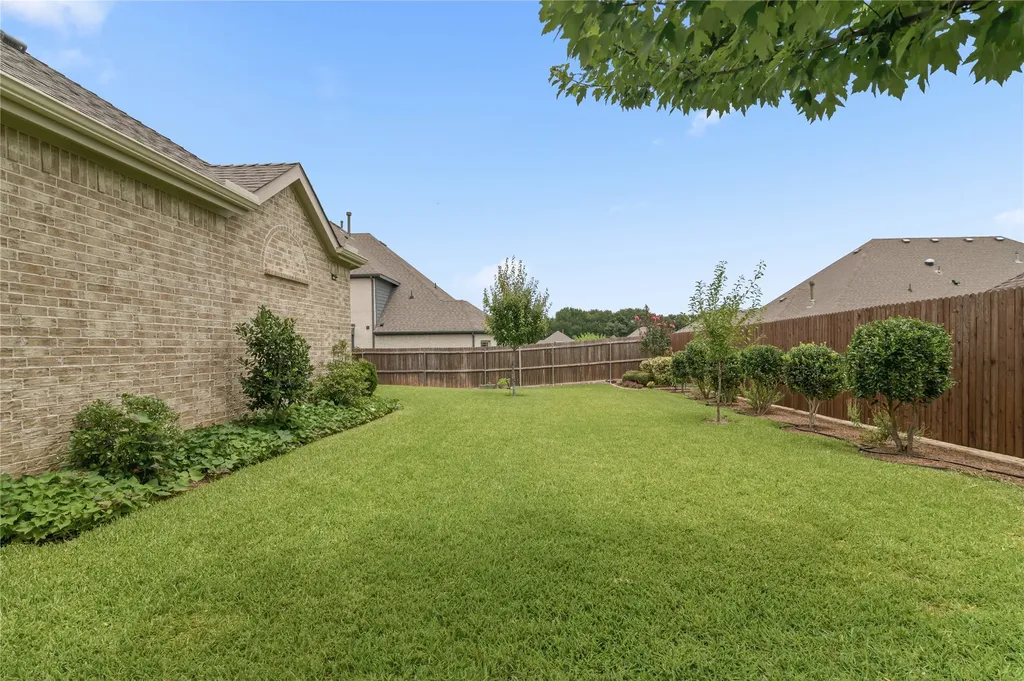2108 Venice Drive Corinth TX 76210