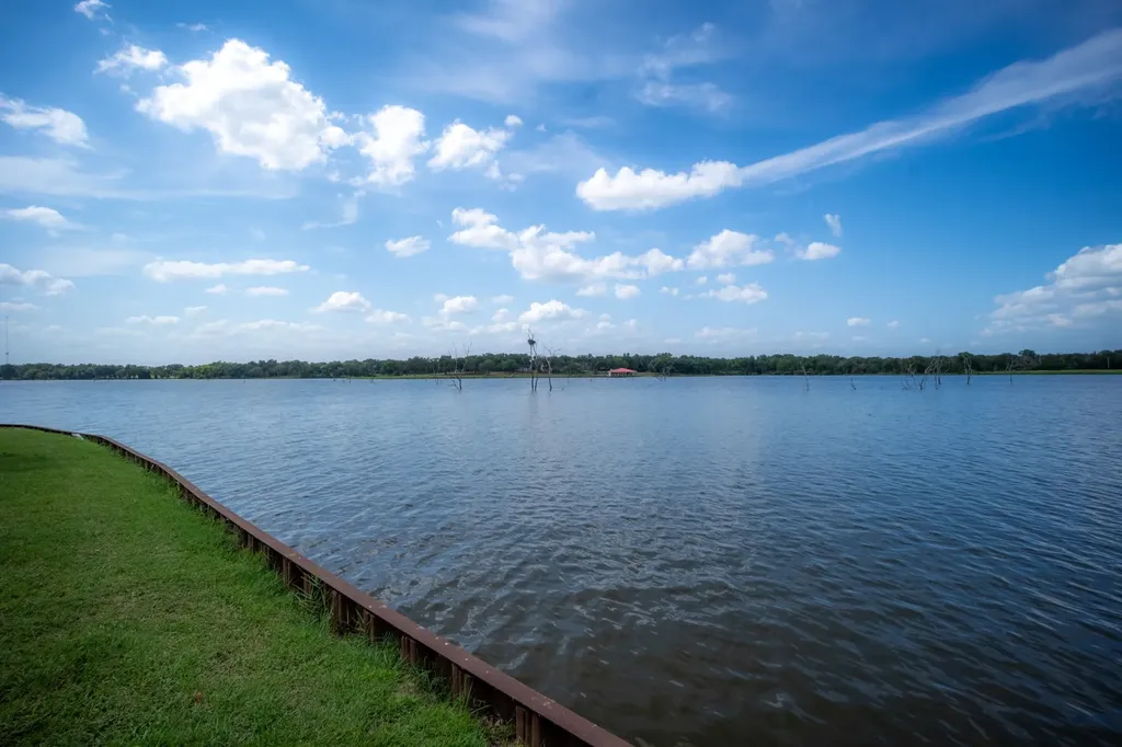 405 Lcr 737 Thornton TX 76687