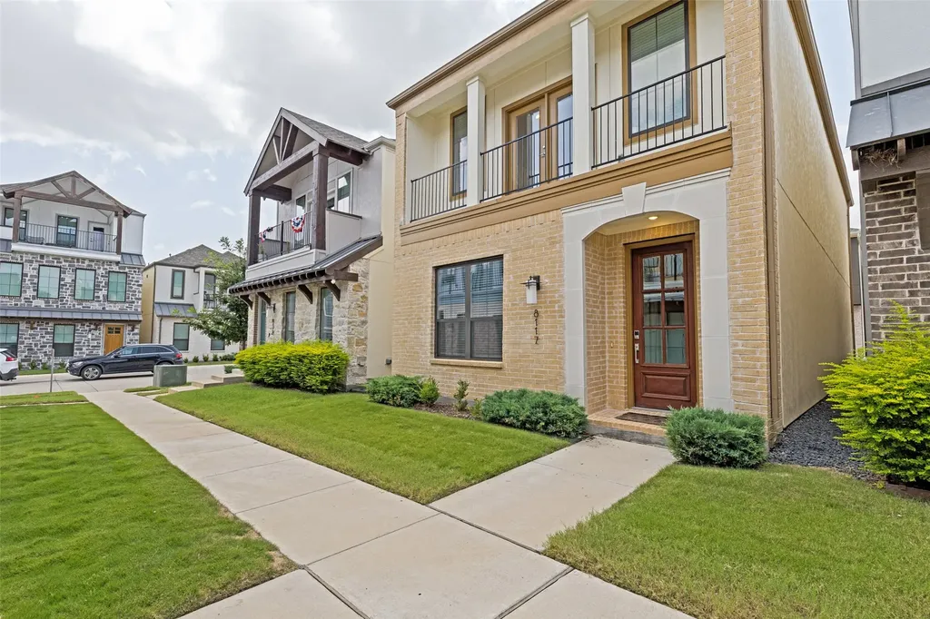 Dallas TX, 8117 Radnor Road
