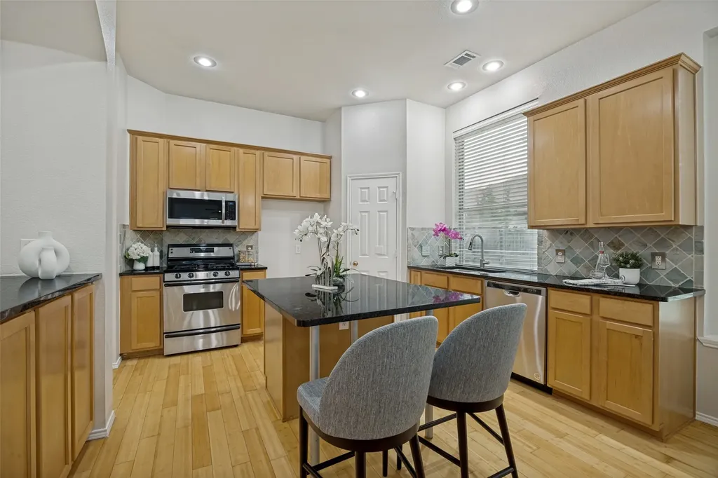 3301 Mosswood Drive Plano TX 75074