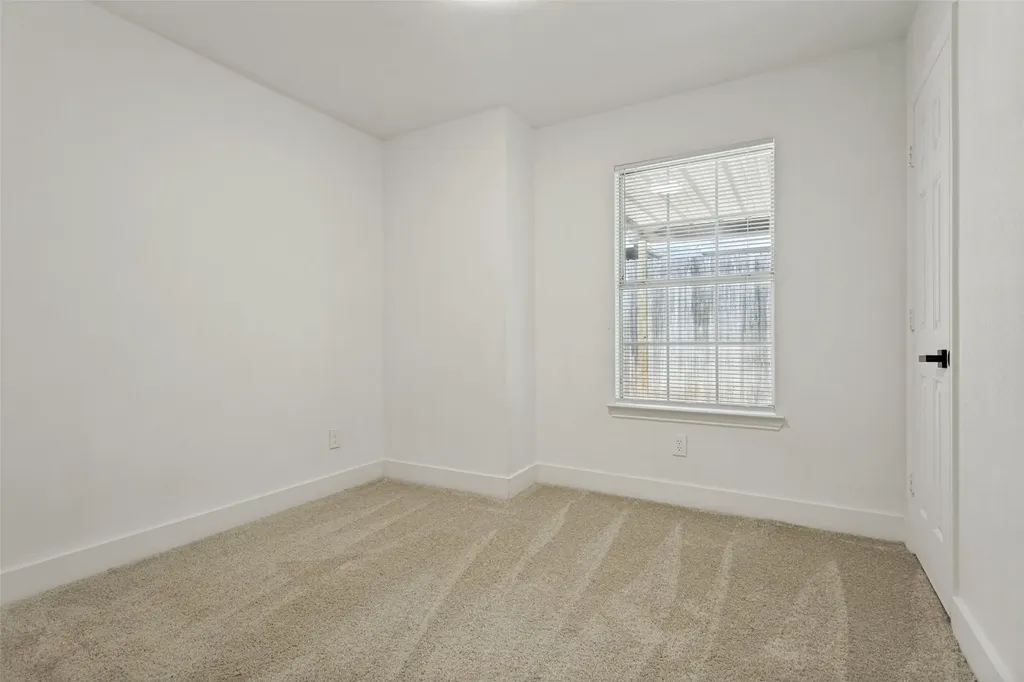 1926 Geary Street Garland TX 75043