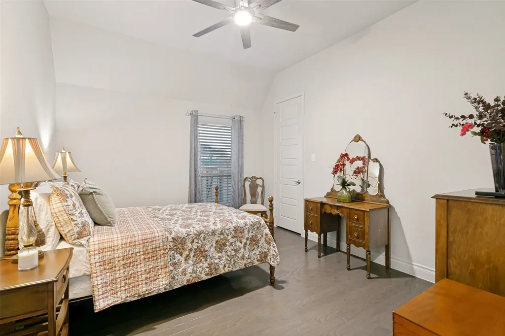 1024 Myers Park Trail Roanoke TX 76262