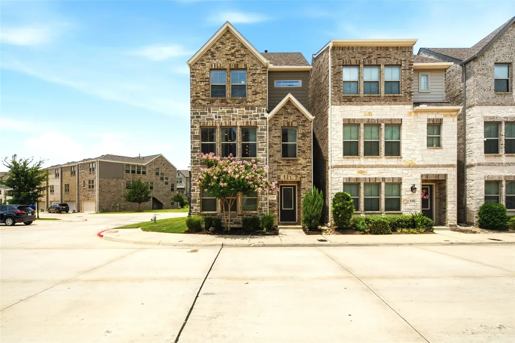 138 Peach Orchard Lane Euless TX 76040