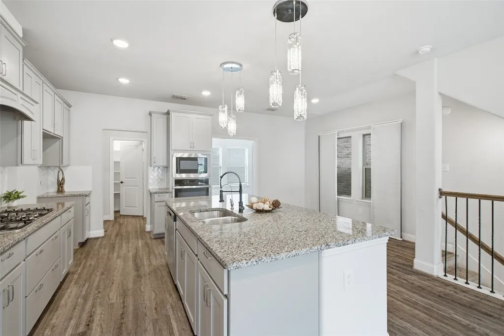 138 Peach Orchard Lane Euless TX 76040