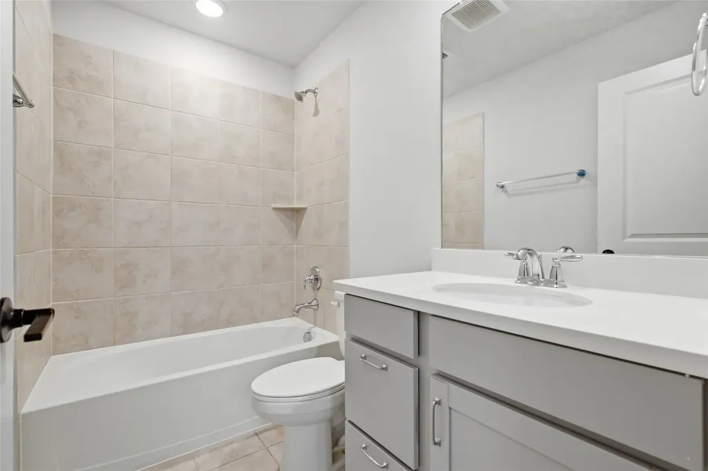 138 Peach Orchard Lane Euless TX 76040
