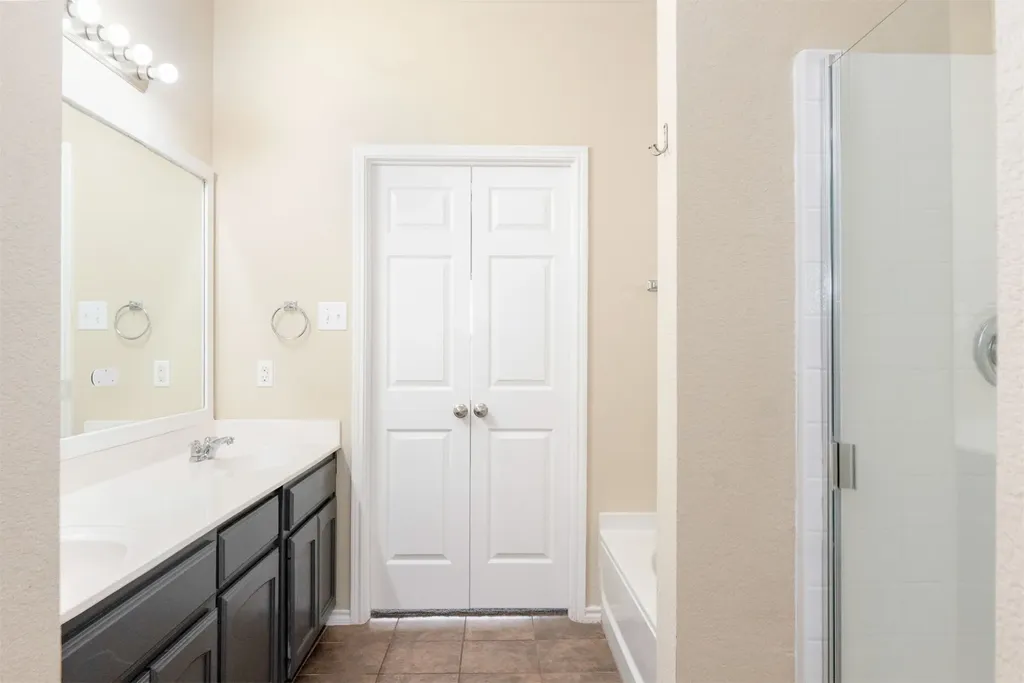 4117 Tiburon Street Fort Worth TX 76106