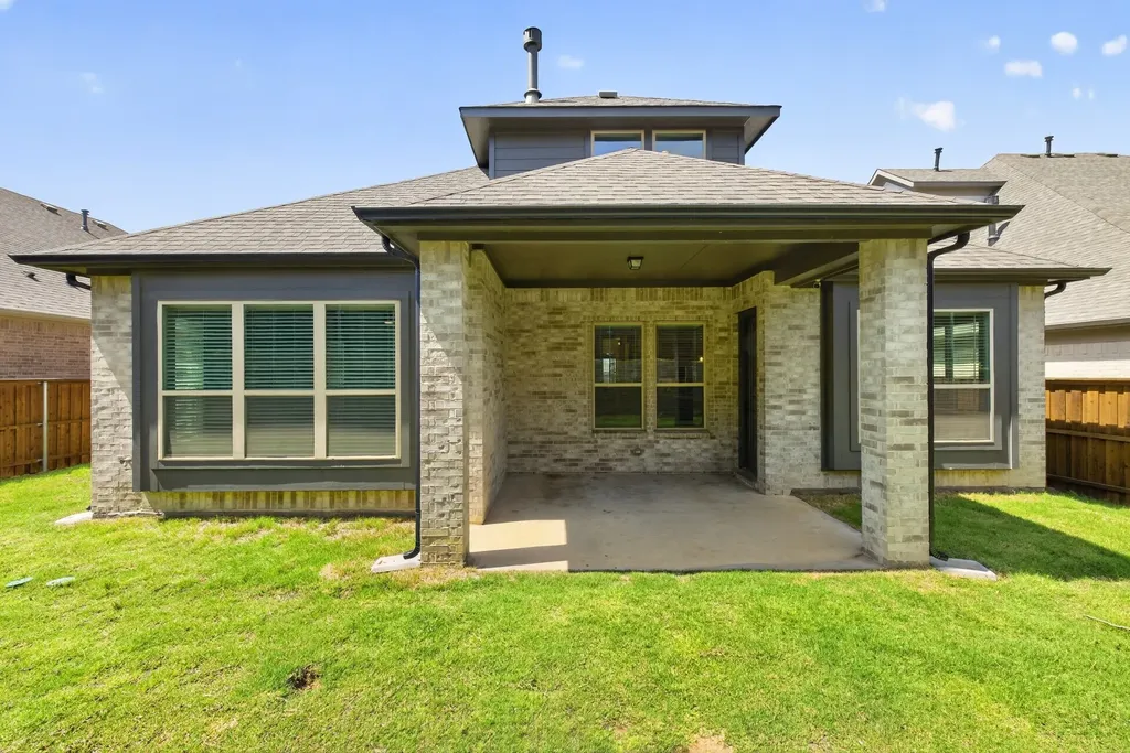 3512 Ithaca Street Corinth TX 76208