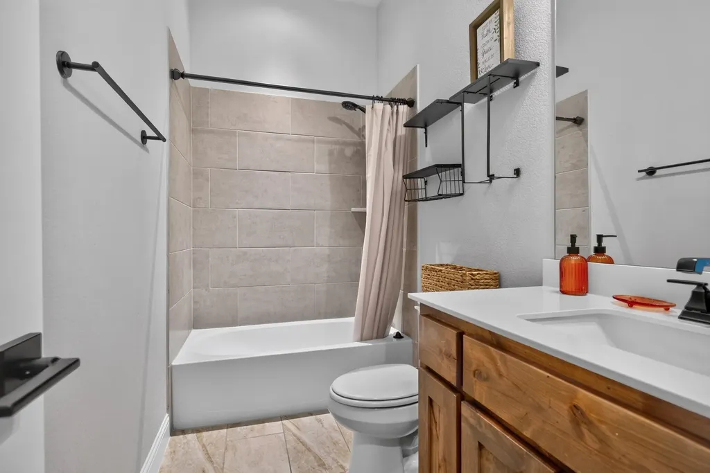 3512 Ithaca Street Corinth TX 76208