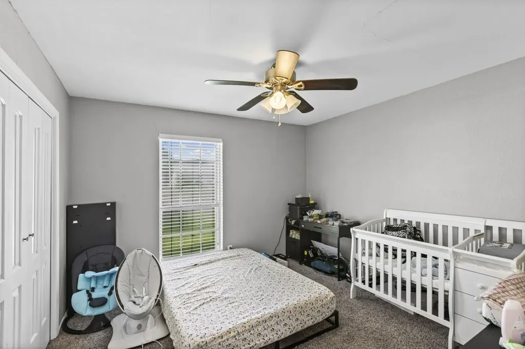 224 Crockett Hewitt TX 76643
