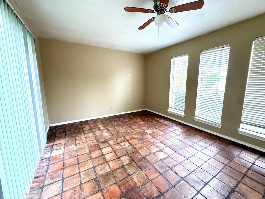 13357 Kit Lane Dallas TX 75240