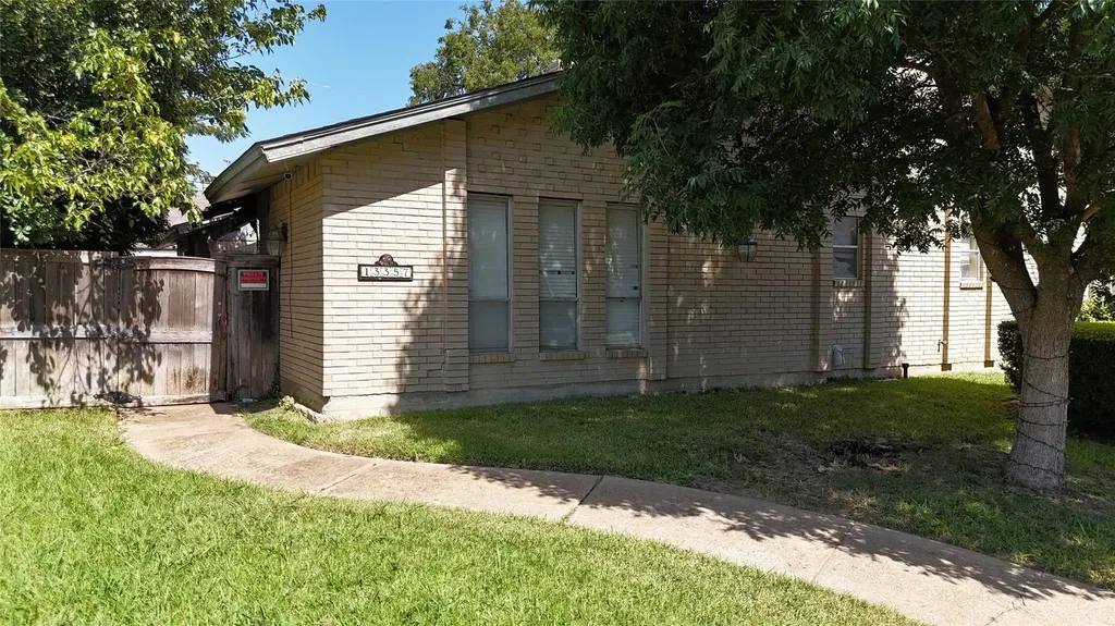 13357 Kit Lane Dallas TX 75240