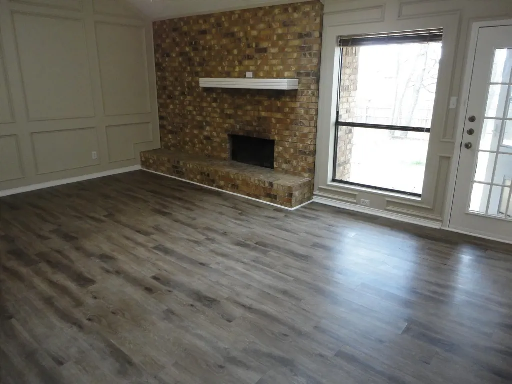 7517 Cimarron Drive North Richland Hills TX 76182