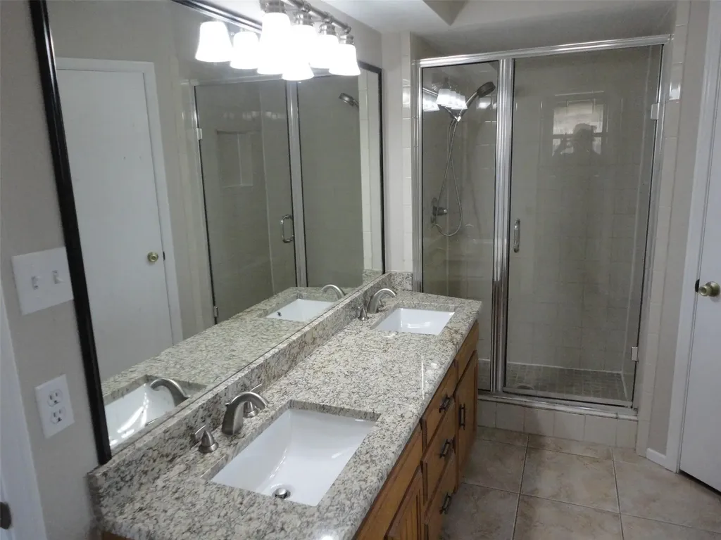 7517 Cimarron Drive North Richland Hills TX 76182