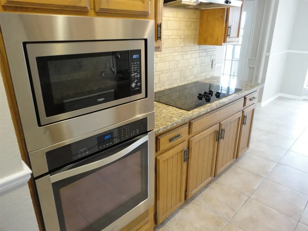 7517 Cimarron Drive North Richland Hills TX 76182