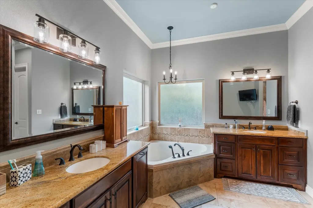 3903 Clarkway Place Longview TX 75605