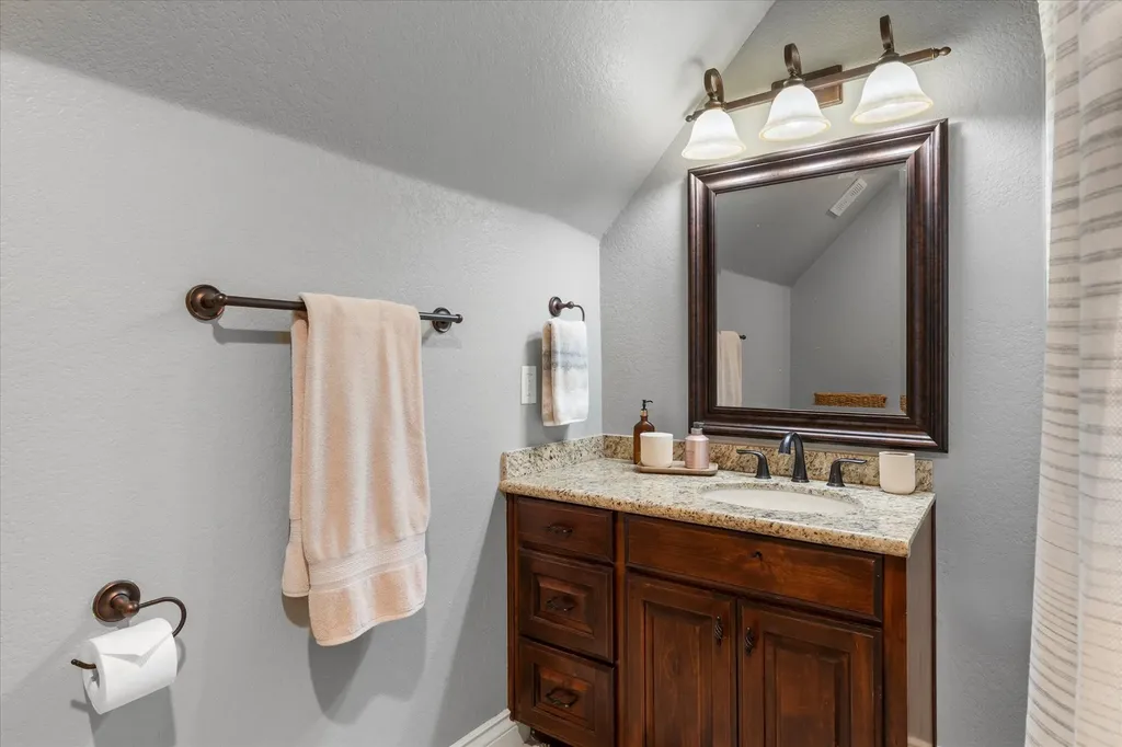 3903 Clarkway Place Longview TX 75605