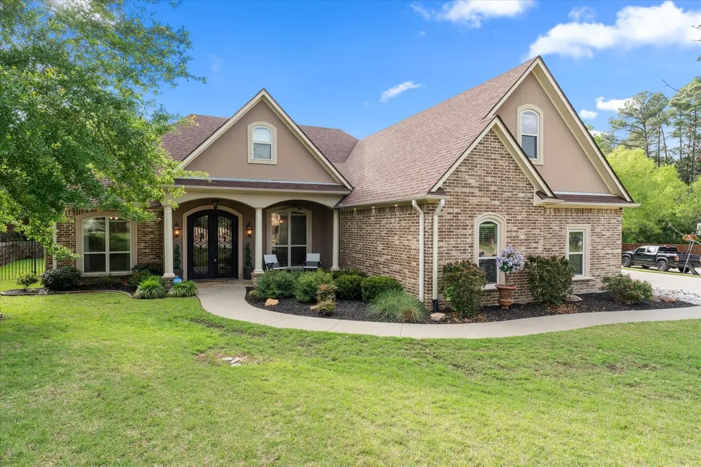 3903 Clarkway Place Longview TX 75605