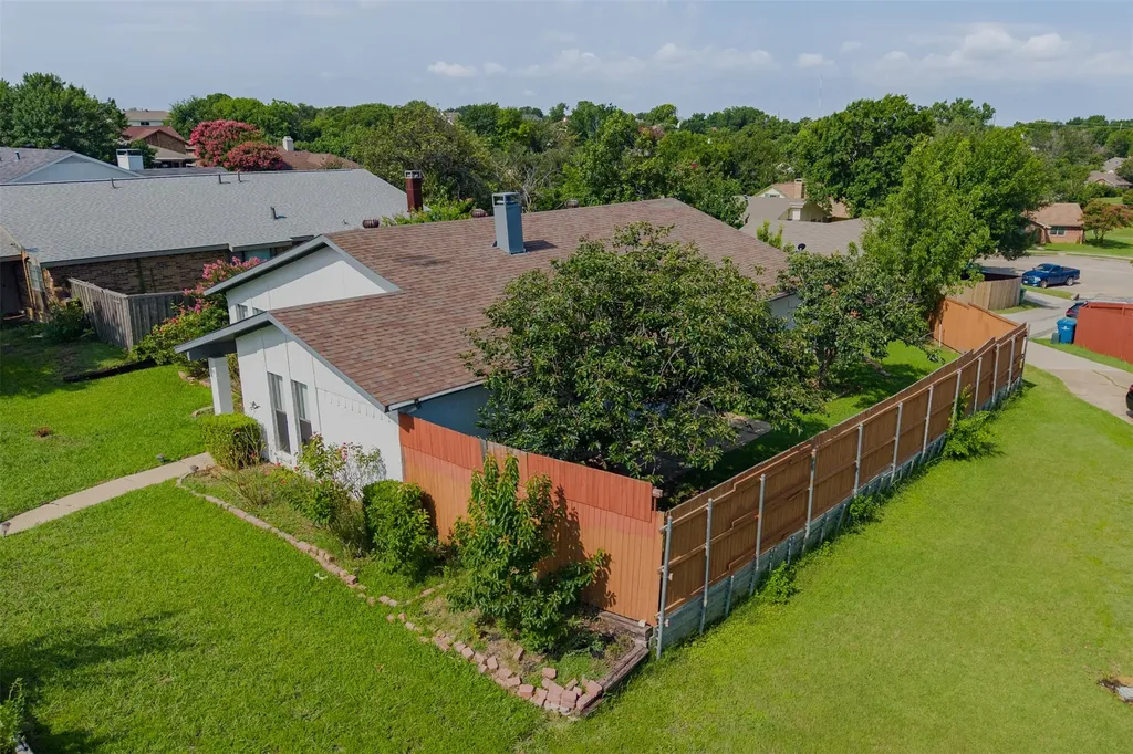 1742 Delaford Drive Carrollton TX 75007